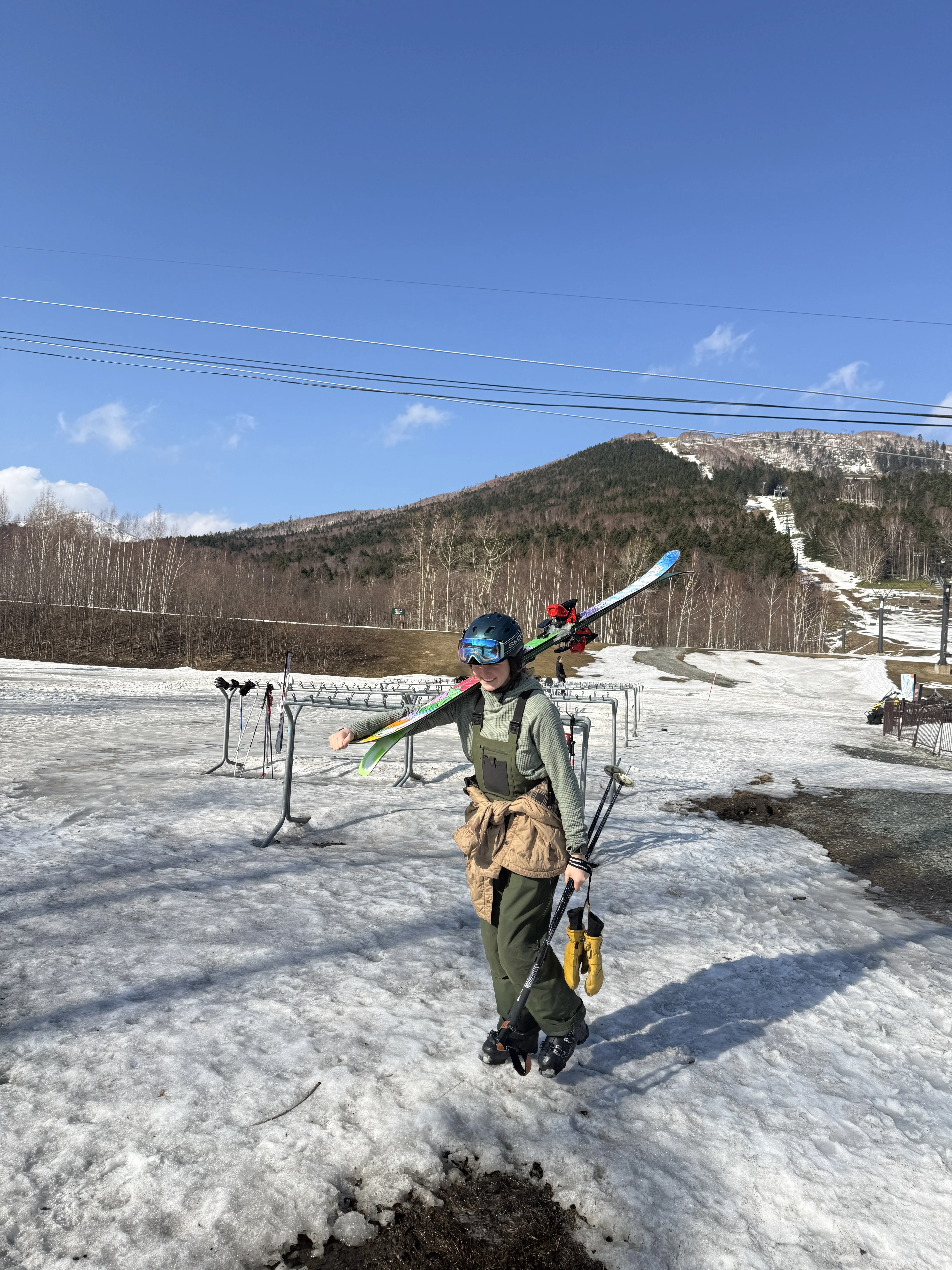 closing day spring skiing at the base